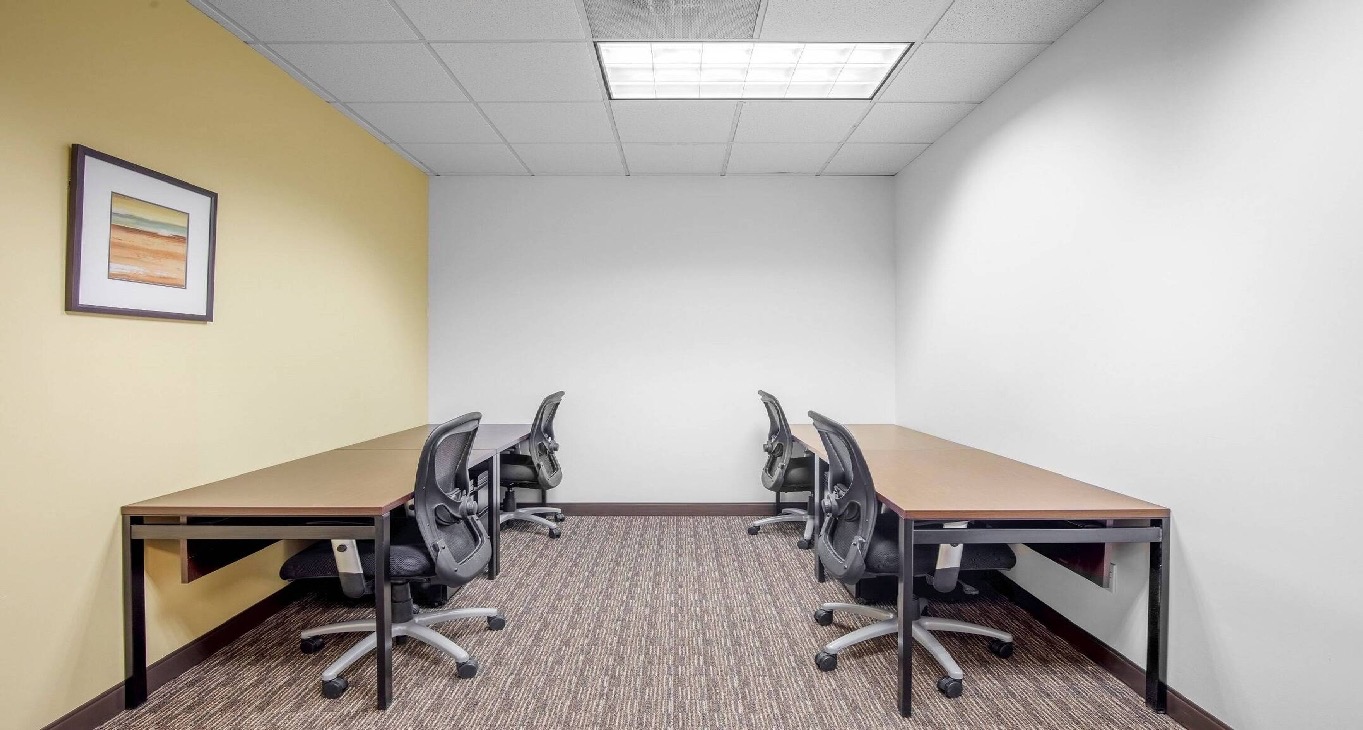 Rent office 2300 Lakeview Pkwy. — photo 10