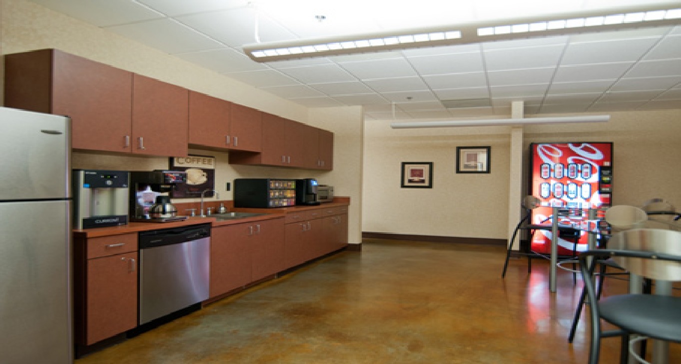 Rent office 2300 Lakeview Pkwy. — photo 9