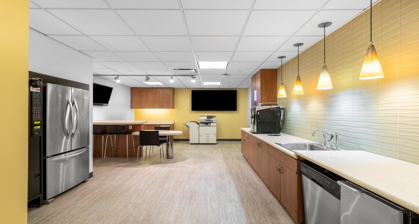 Rent office 250 Park Avenue — photo 5