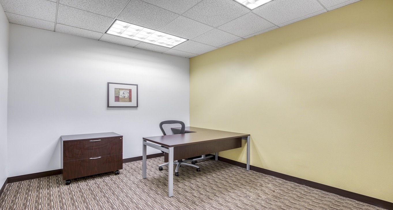 Rent office 2727 Paces Ferry Road — photo 5