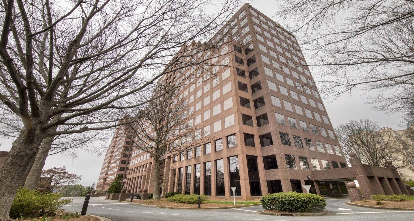 Rent office 2727 Paces Ferry Road — photo 8