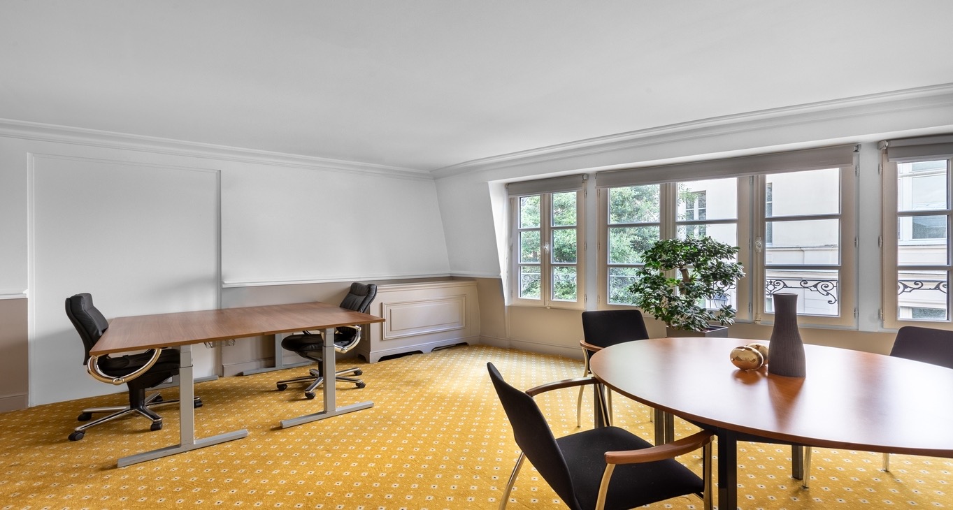 비즈니스 센터 27 rue Bassano Rent office 27 rue Bassano — photo 4
