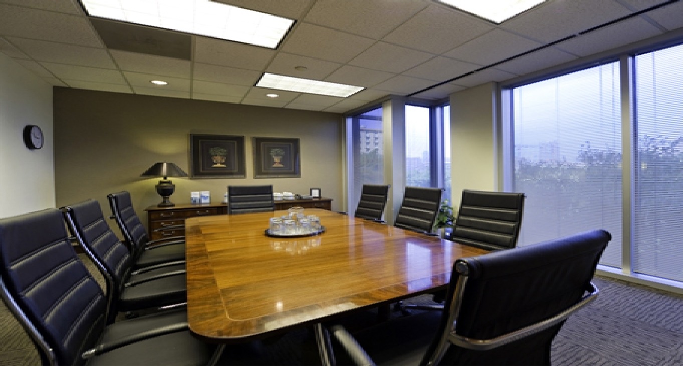 Rent office 2911 Turtle Creek Blvd., Suite 300 — photo 1