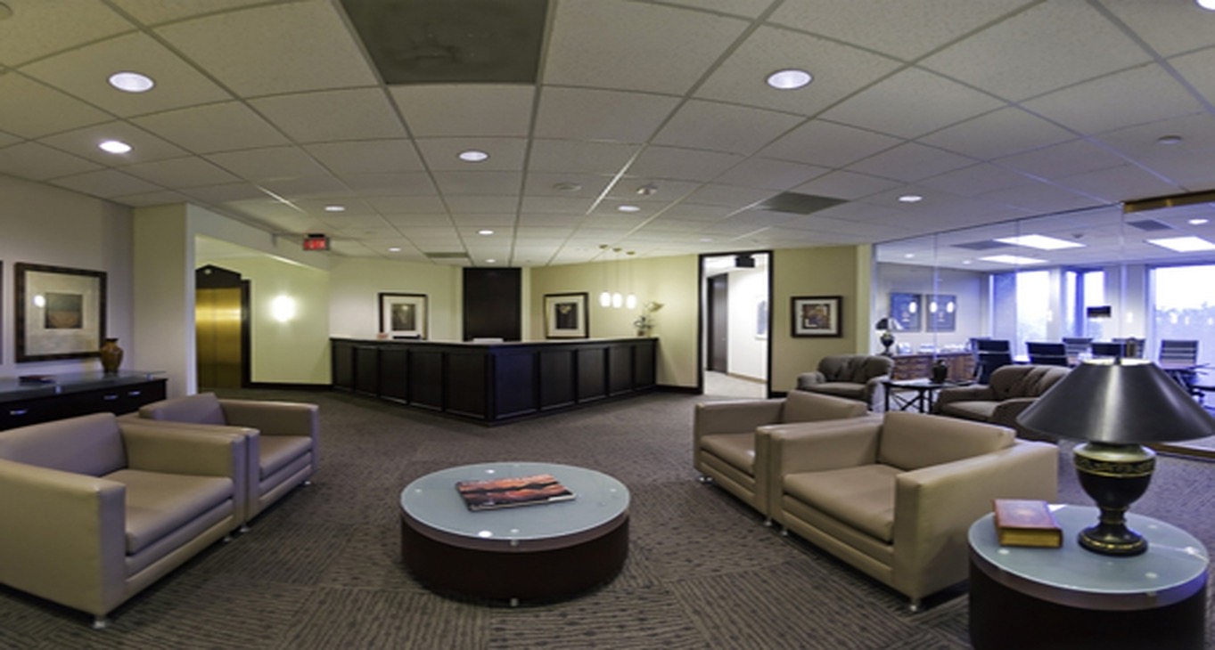 Rent office 2911 Turtle Creek Boulevard — photo 1