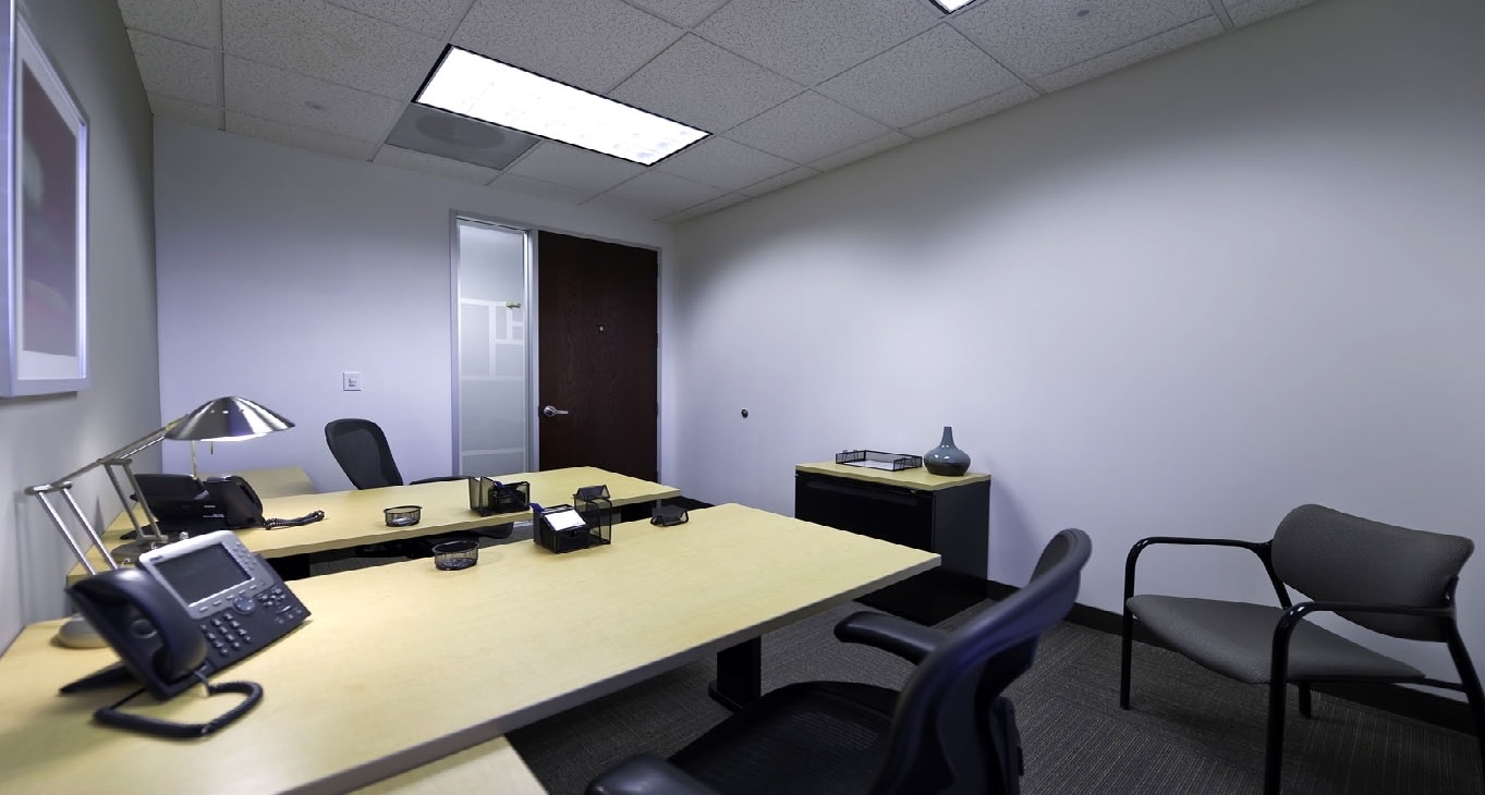 Rent office 301 McCullough Drive — photo 9