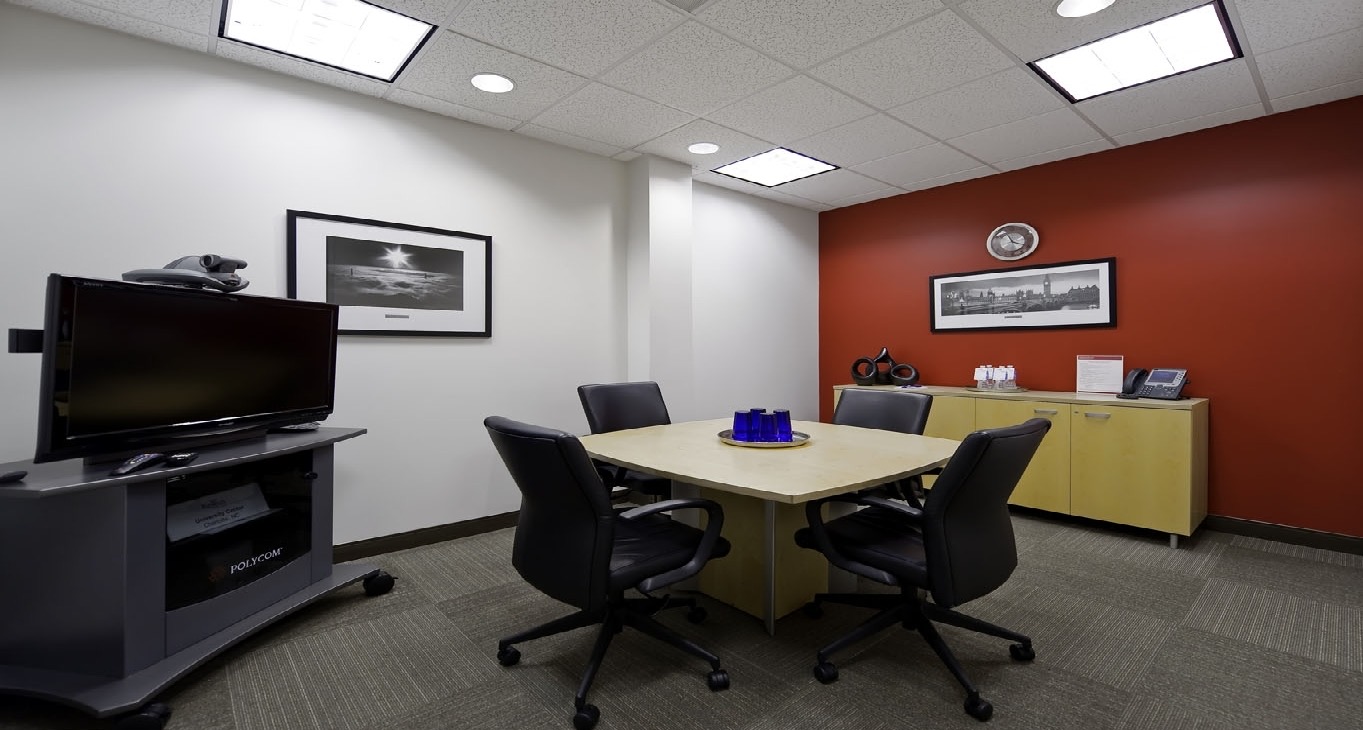 Rent office 301 McCullough Drive — photo 2