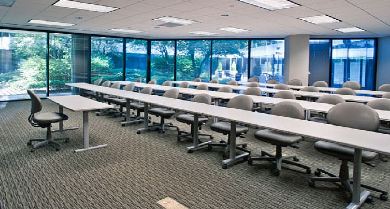 Rent office 303 Perimeter Center North — photo 12