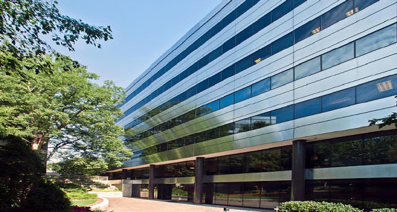 Rent office 303 Perimeter Center North — photo 10