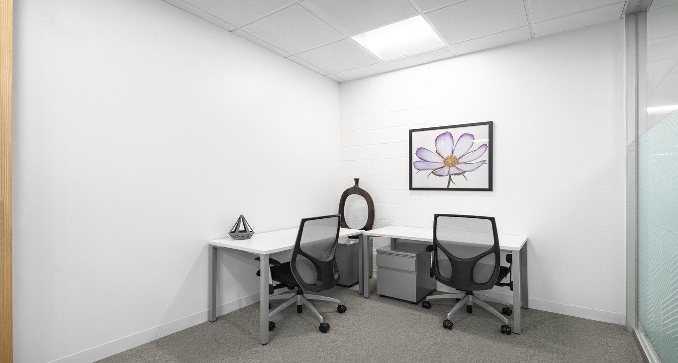 Rent office 307 West Tremont Avenue — photo 5