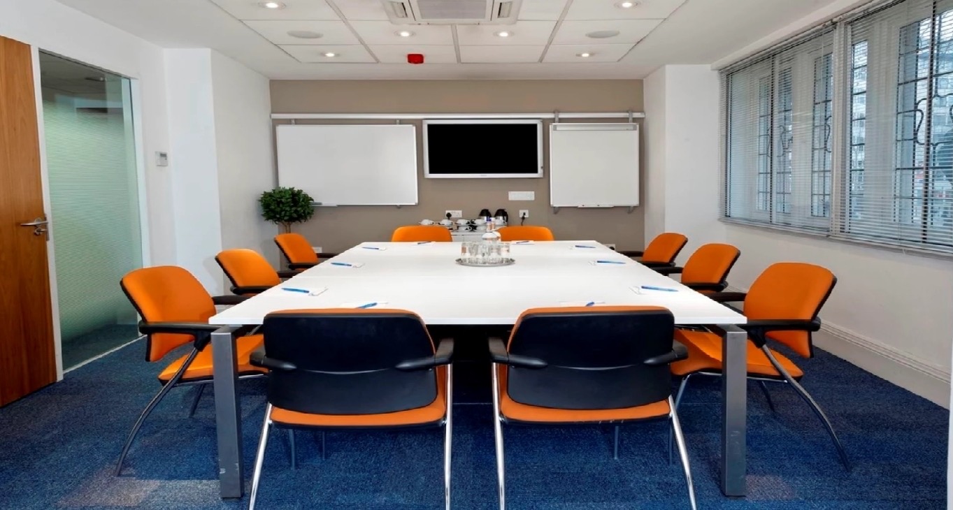 Pusat bisnis 31 Southampton Row Rent office 31 Southampton Row — photo 6