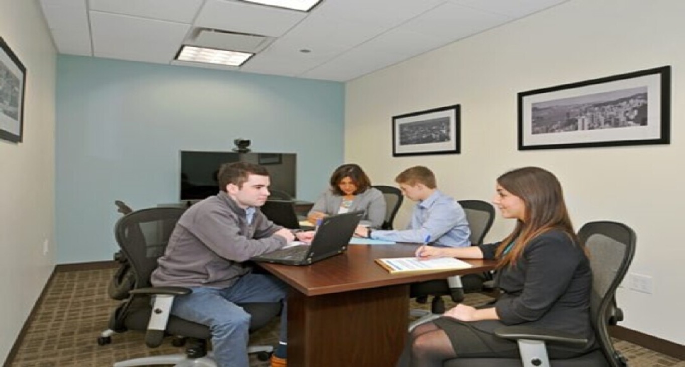 Centre d'affaires 321 North Clark Street Rent office 321 North Clark Street — photo 9