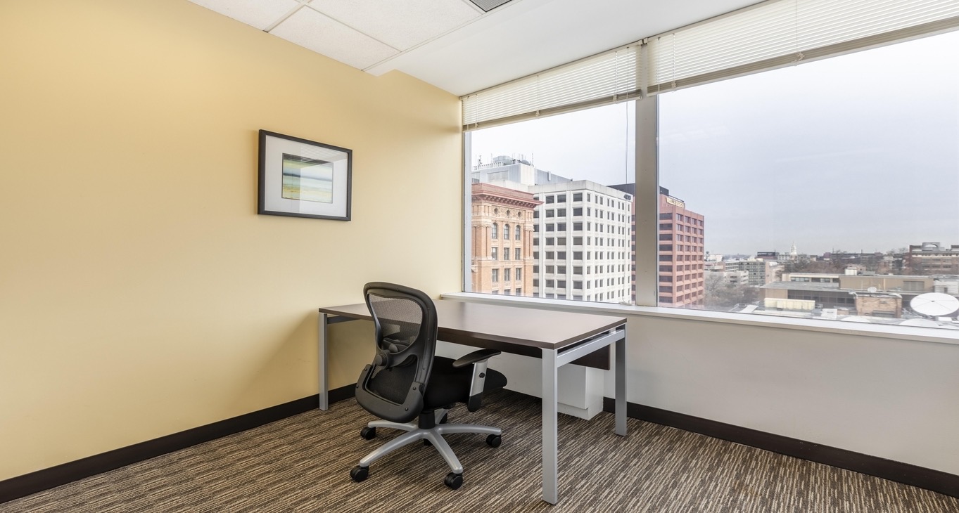 Centro de negocios 325-41 Chestnut Street Rent office 325-41 Chestnut Street — photo 3