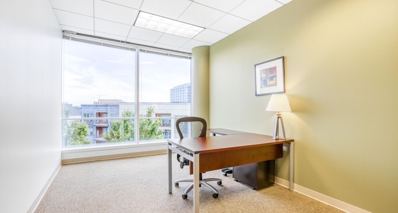 Rent office 3330 Cumberland Boulevard — photo 11