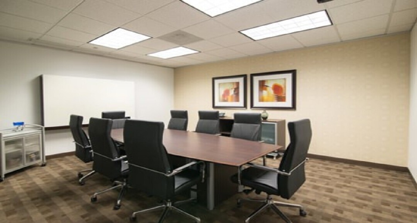 Rent office 3333 Lee Parkway — photo 7
