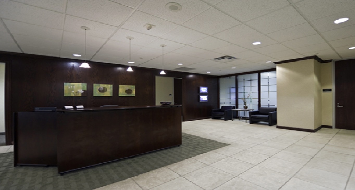 Rent office 3333 Lee Parkway — photo 3