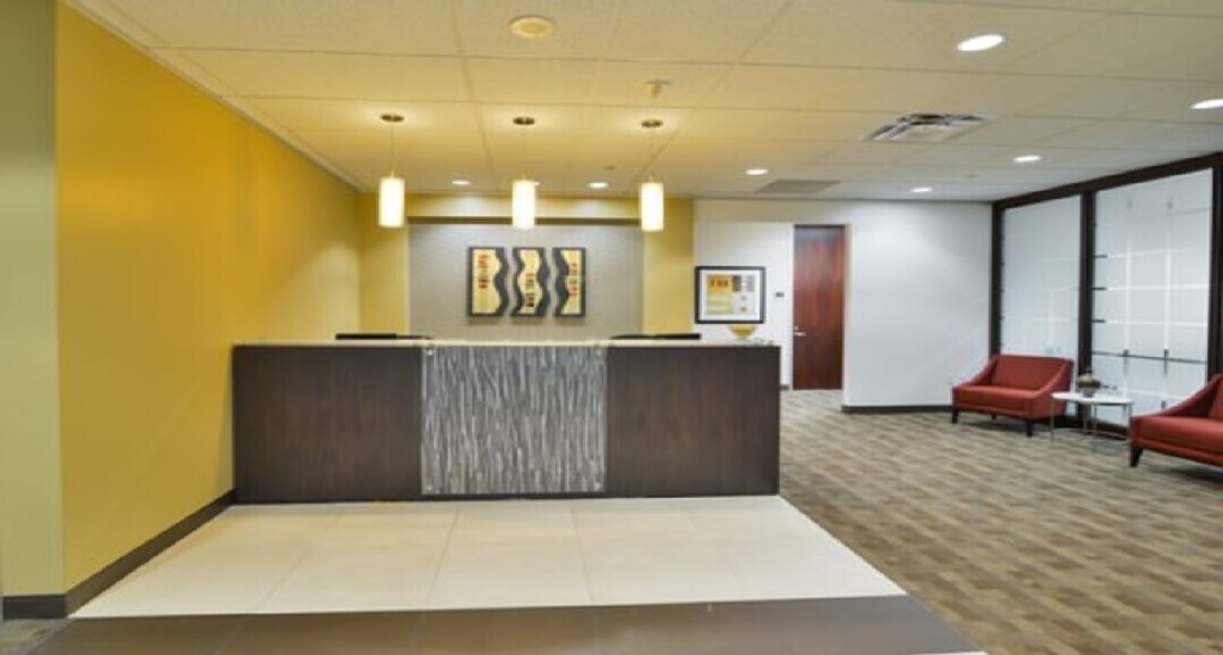 Rent office 3333 Lee Parkway — photo 16
