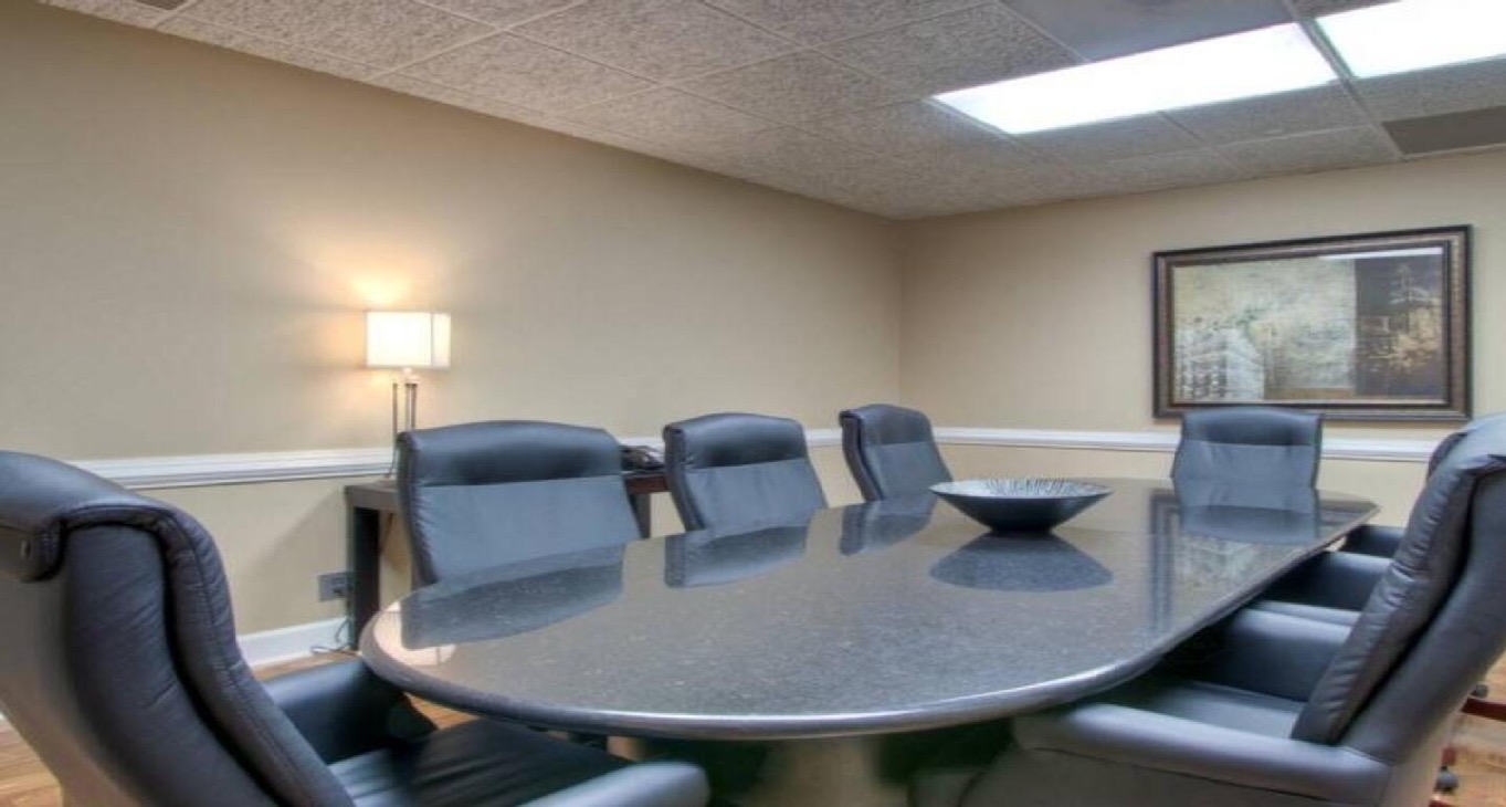 Rent office 3355 Lenox Rd — photo 5