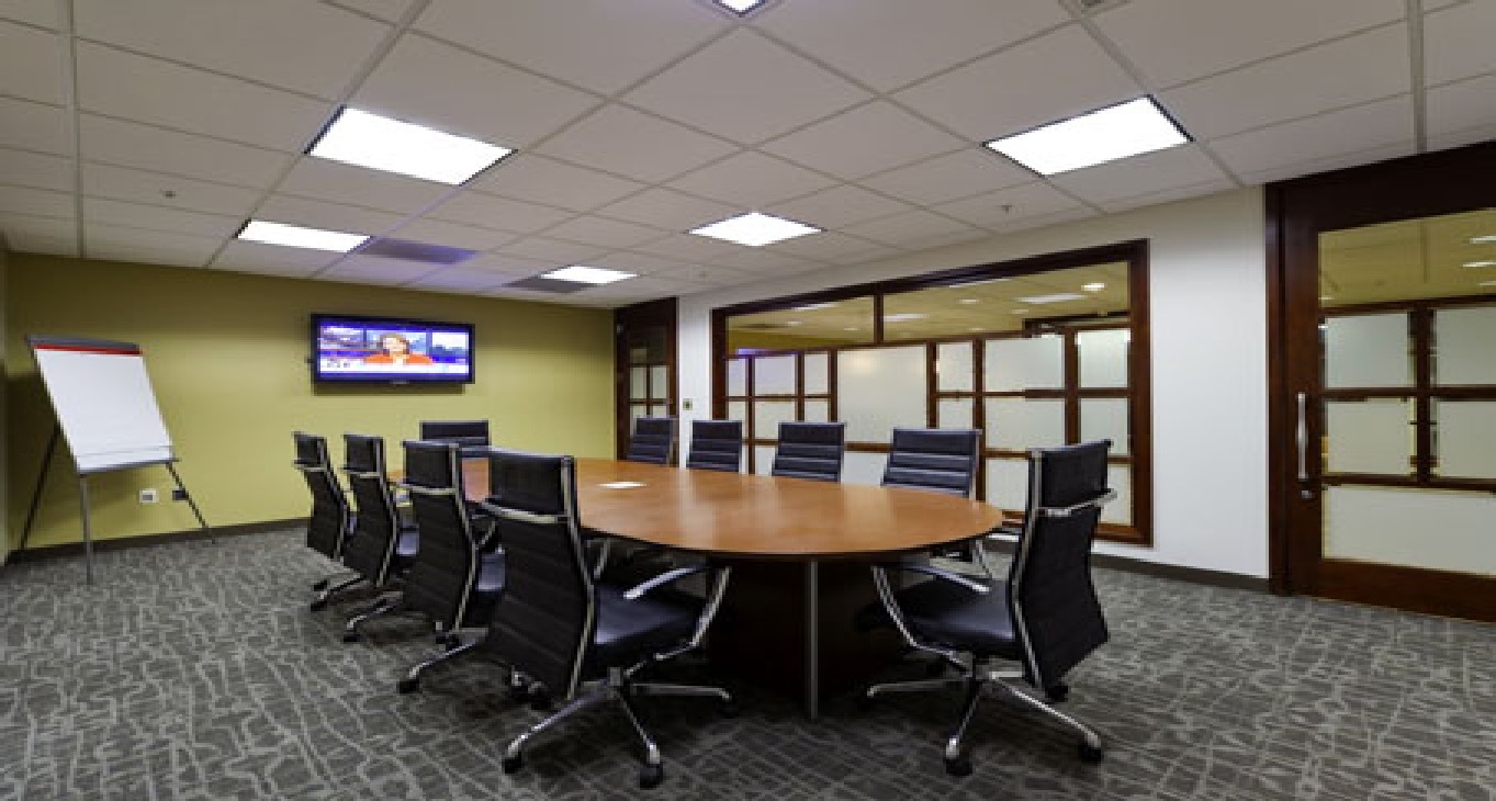 Business centrum 7 Piedmont Center Rent office 7 Piedmont Center — photo 2