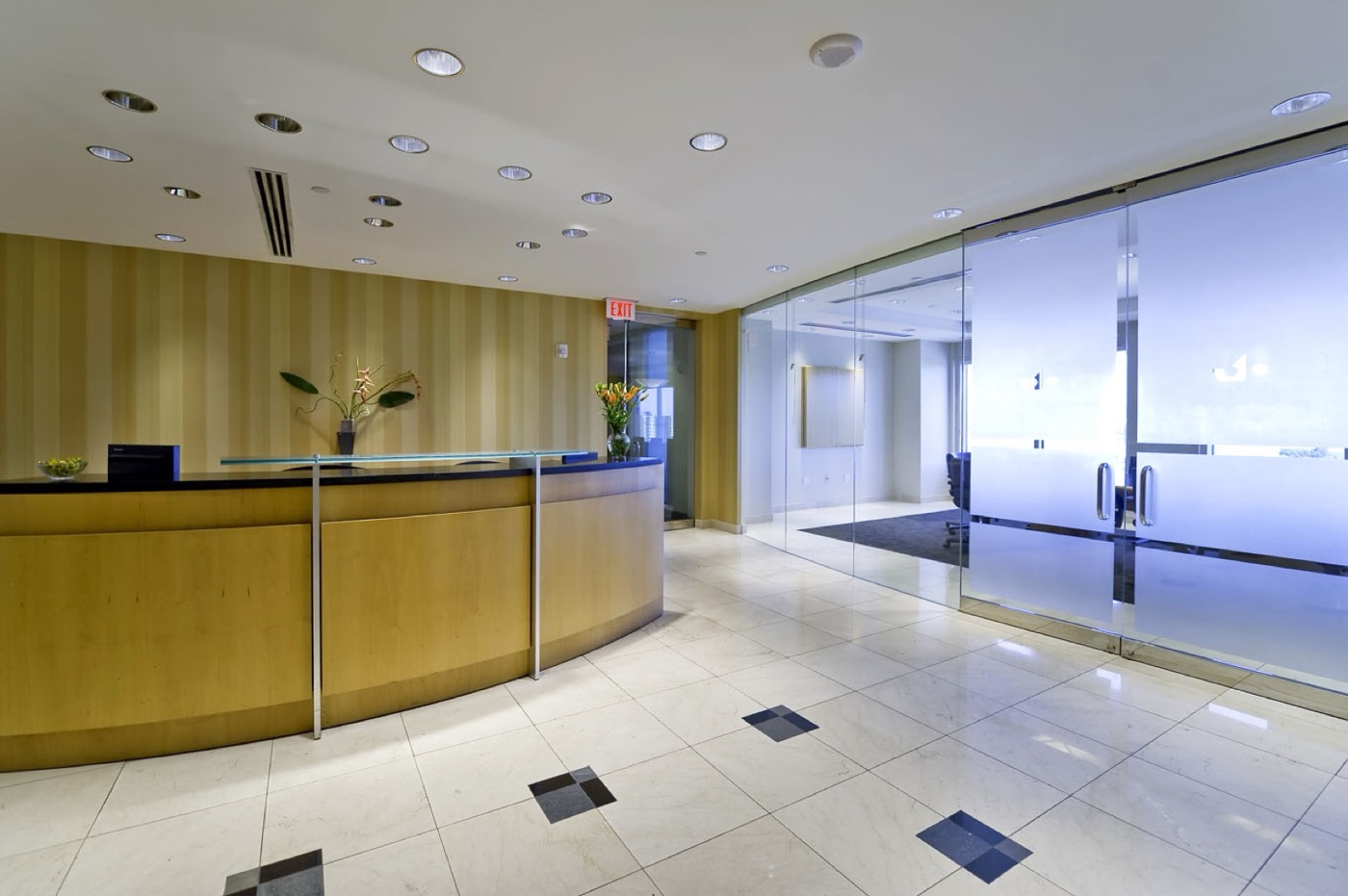 Business center 5201 Blue Lagoon Drive Rent office 5201 Blue Lagoon Drive — photo 2
