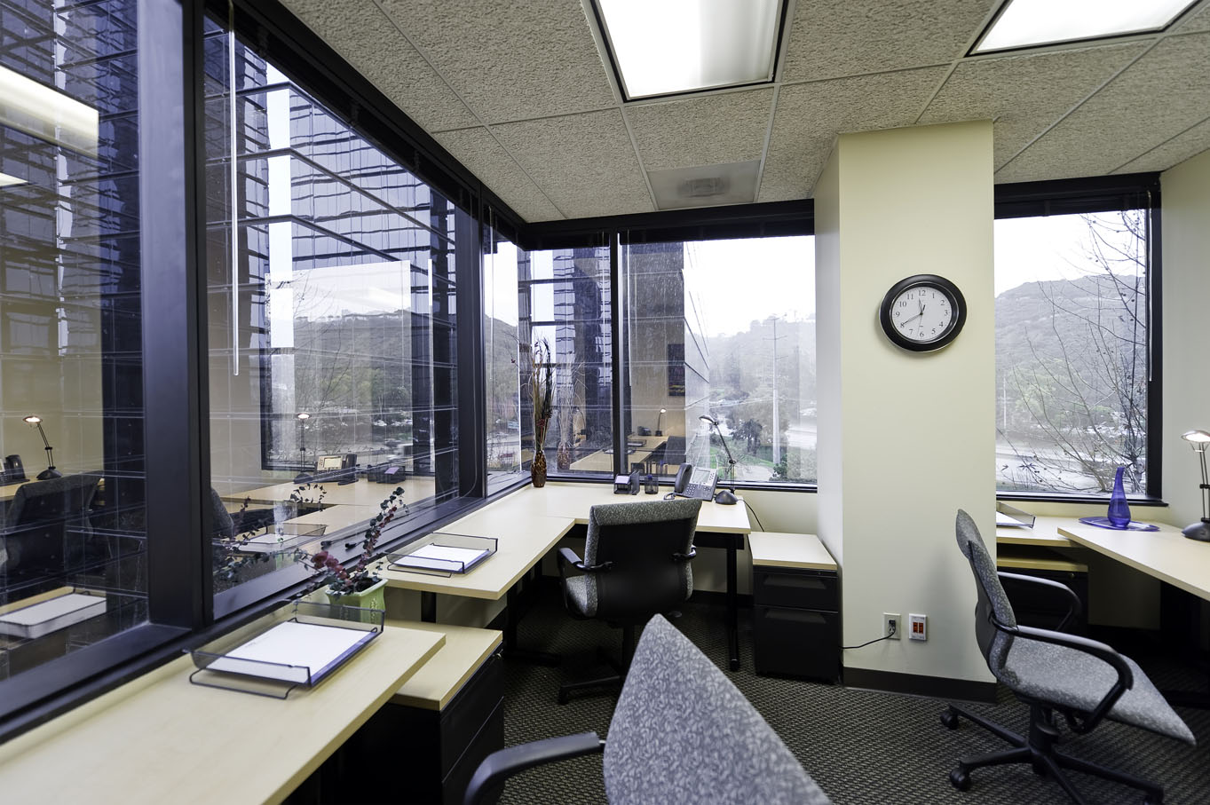 Pusat perniagaan 3111 Camino Del Rio North Rent office 3111 Camino Del Rio North — photo 6