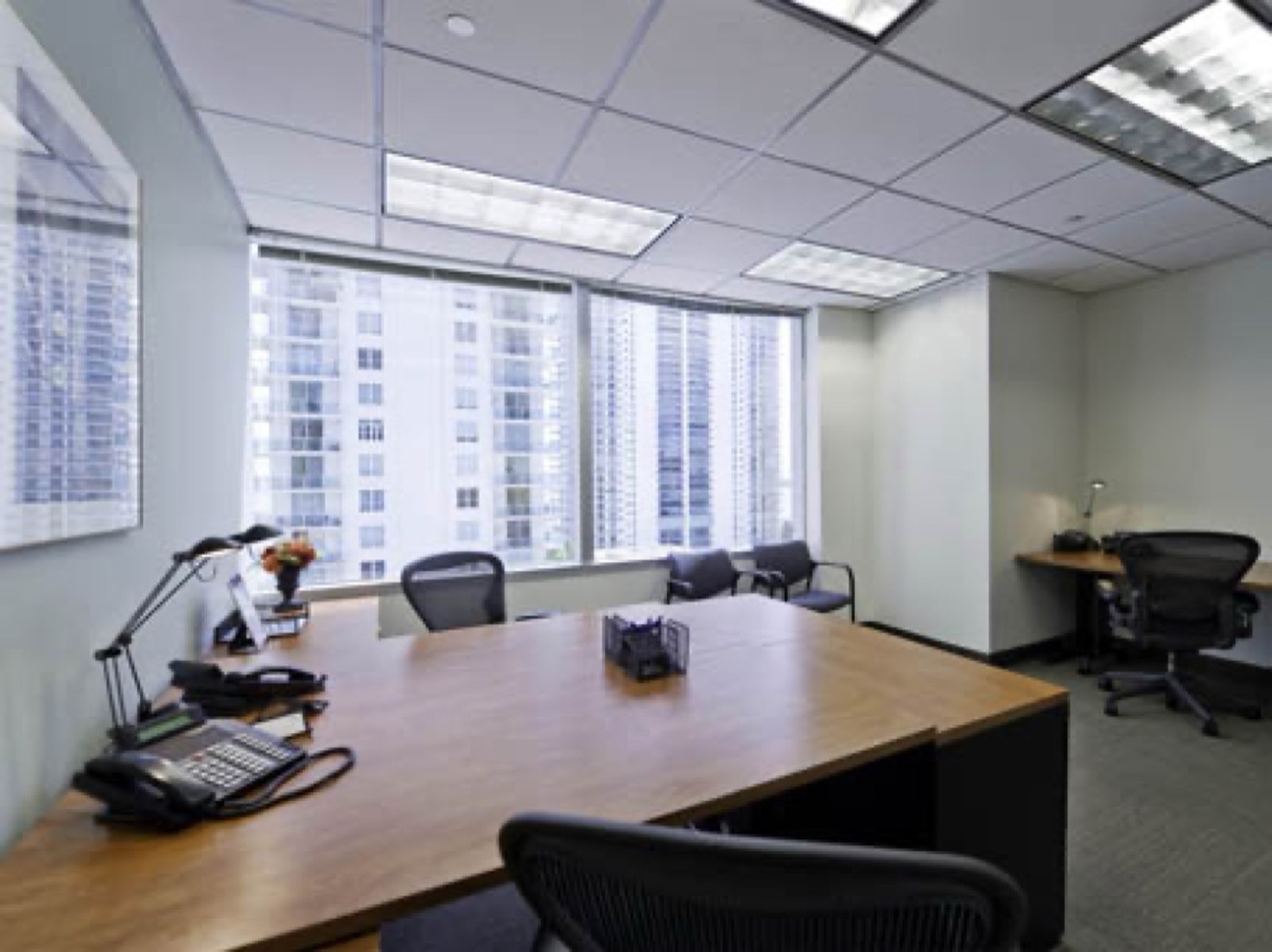 Rent office 1221 Brickell Avenue — photo 5