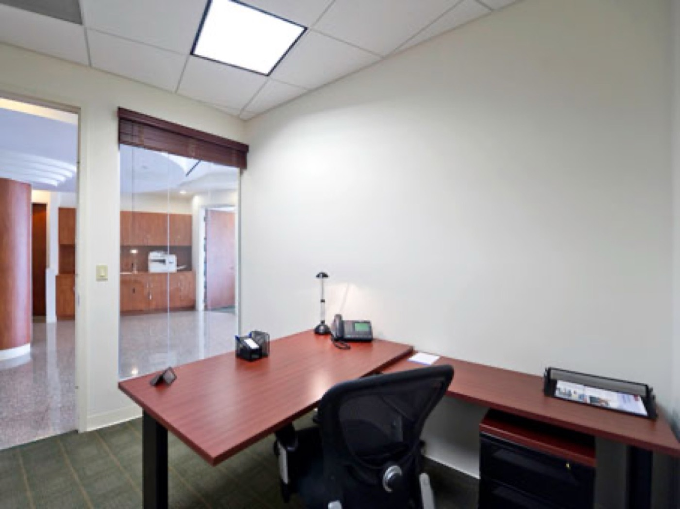 Business center 1111 Lincoln Road, 4th Floor Rent office 1111 Lincoln Road, 4th Floor — photo 4