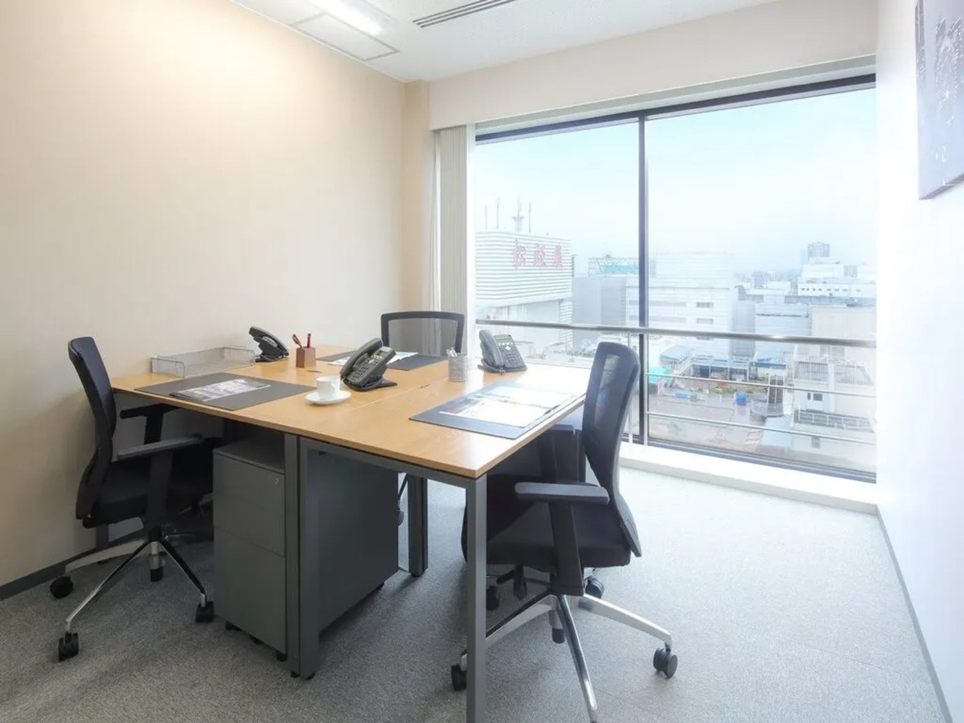 Business center Place Canada Rent office Place Canada — photo 3