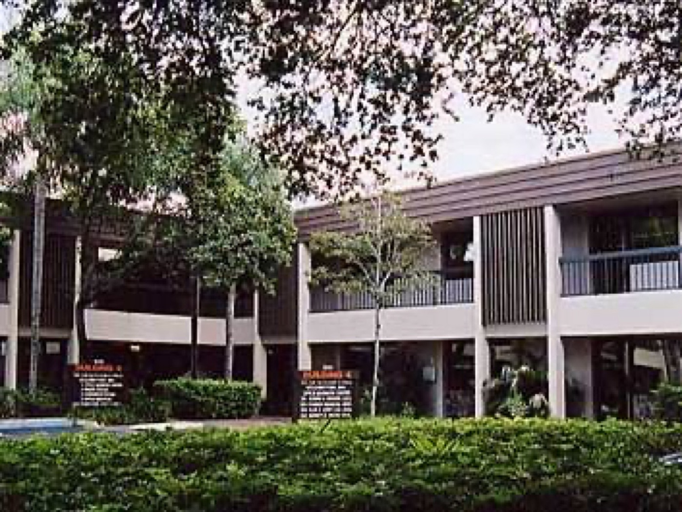 Rent office 1031 Ives Dairy Road, Building 4, Suite 228, Miami, Fl — photo 1