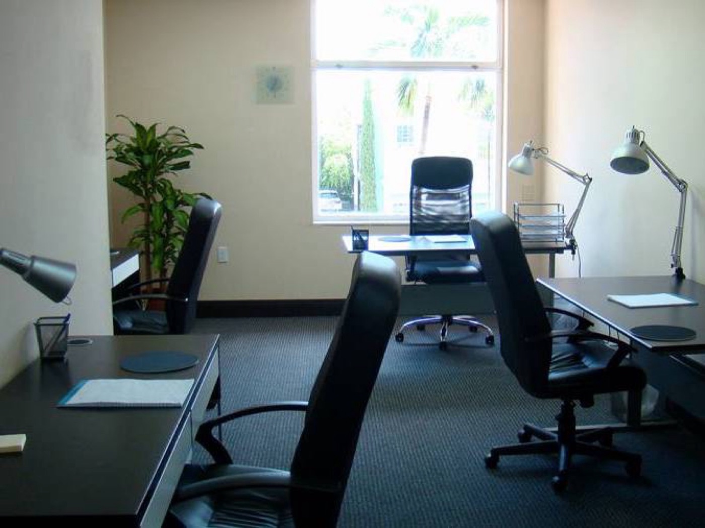 Business center 1000 Ponce De Leon blvd, Coral Gables, Fl Rent office 1000 Ponce De Leon blvd, Coral Gables, Fl — photo 2
