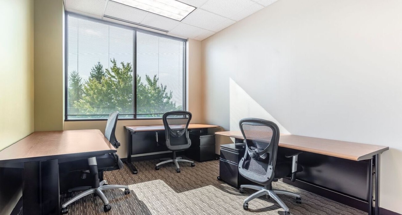 Rent office 4320 Winfield Road, Suite 200 — photo 8