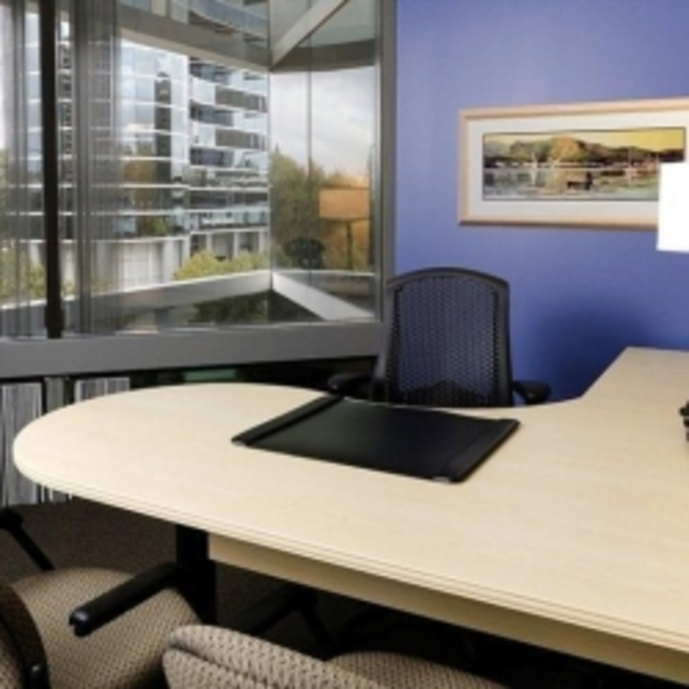 Pusat perniagaan 4275 Executive Square Rent office 4275 Executive Square — photo 3