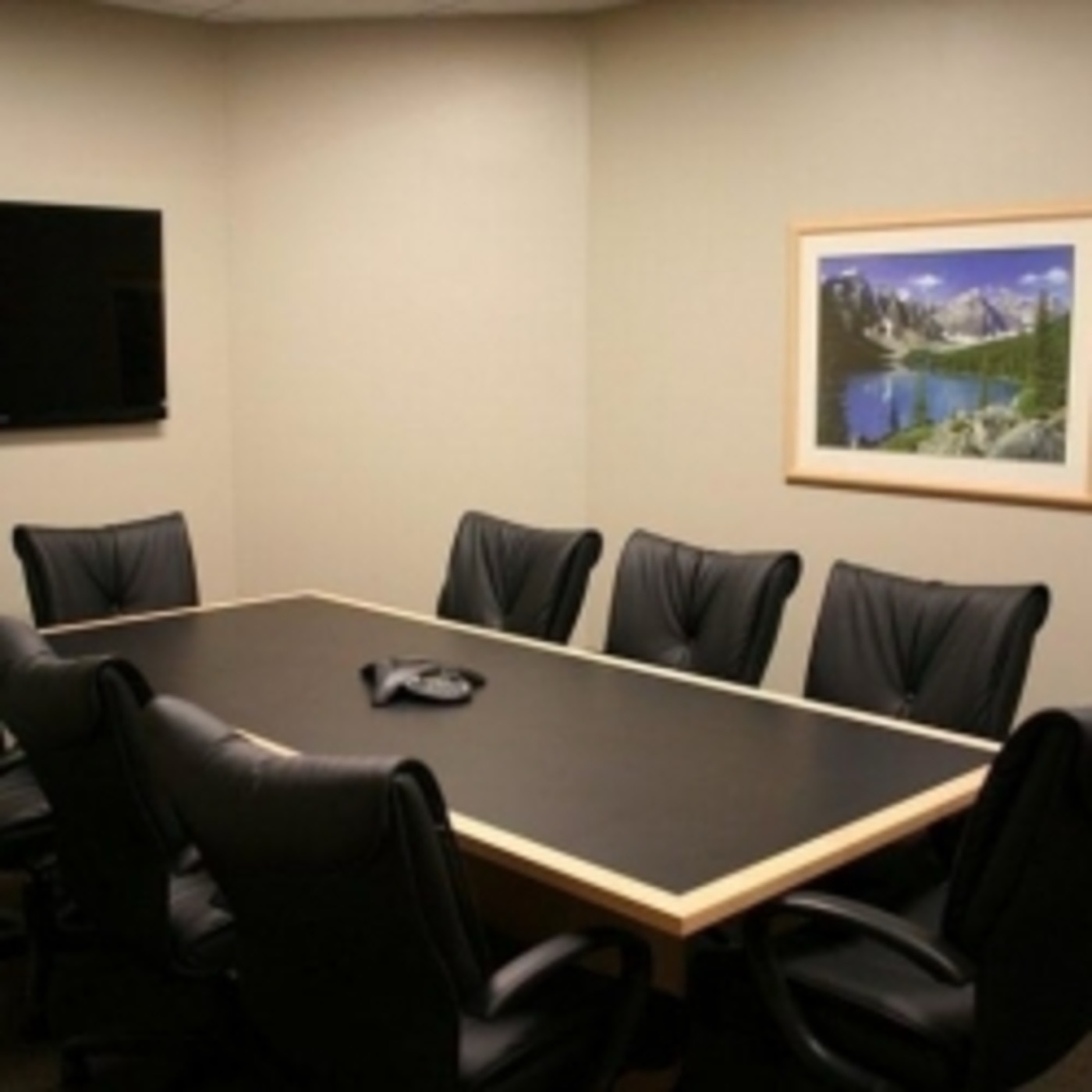 Pusat perniagaan 4275 Executive Square Rent office 4275 Executive Square — photo 5