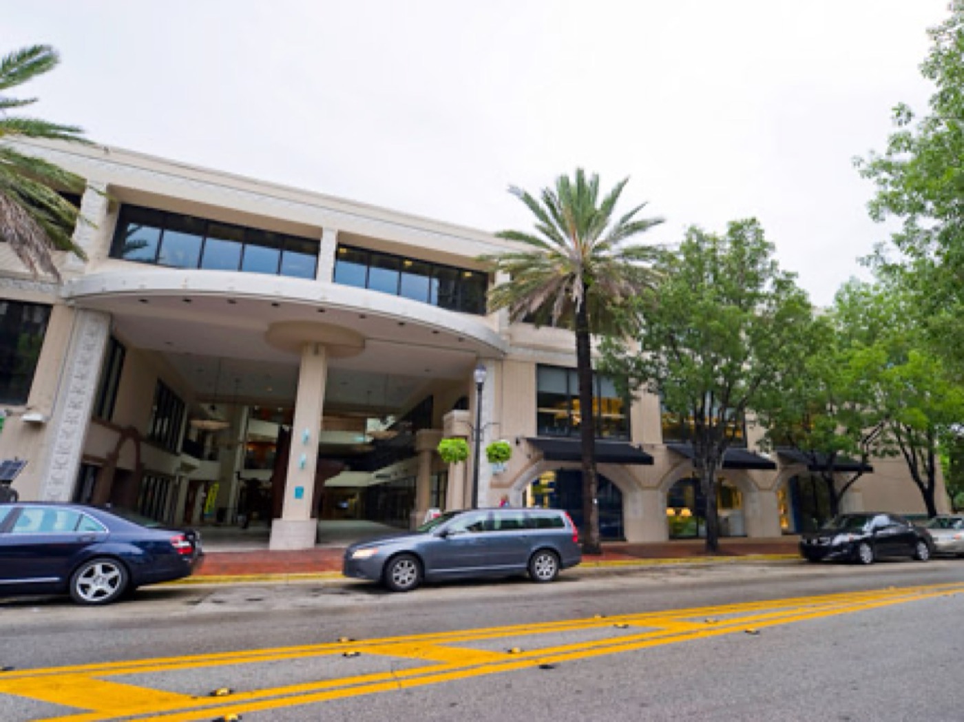 Rent office 3390 Mary Street, Coconut Grove — photo 1