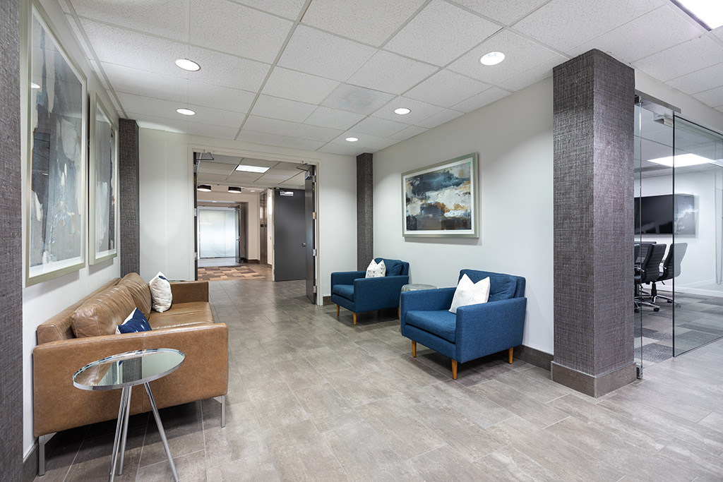 Pusat perniagaan 8880 Rio San Diego Drive Rent office 8880 Rio San Diego Drive — photo 10