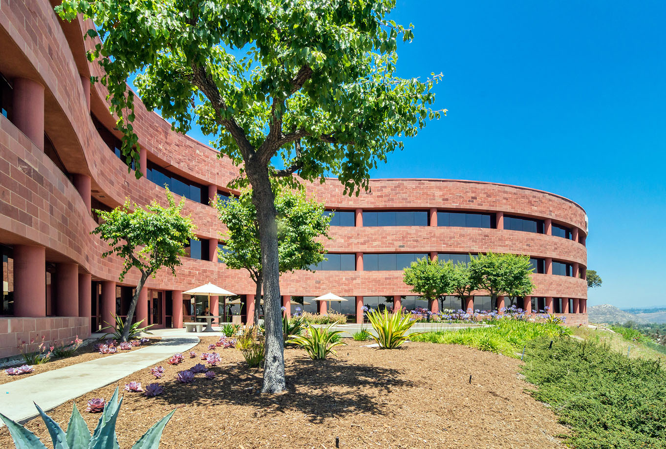 Rent office 11440 West Bernardo Court — photo 1