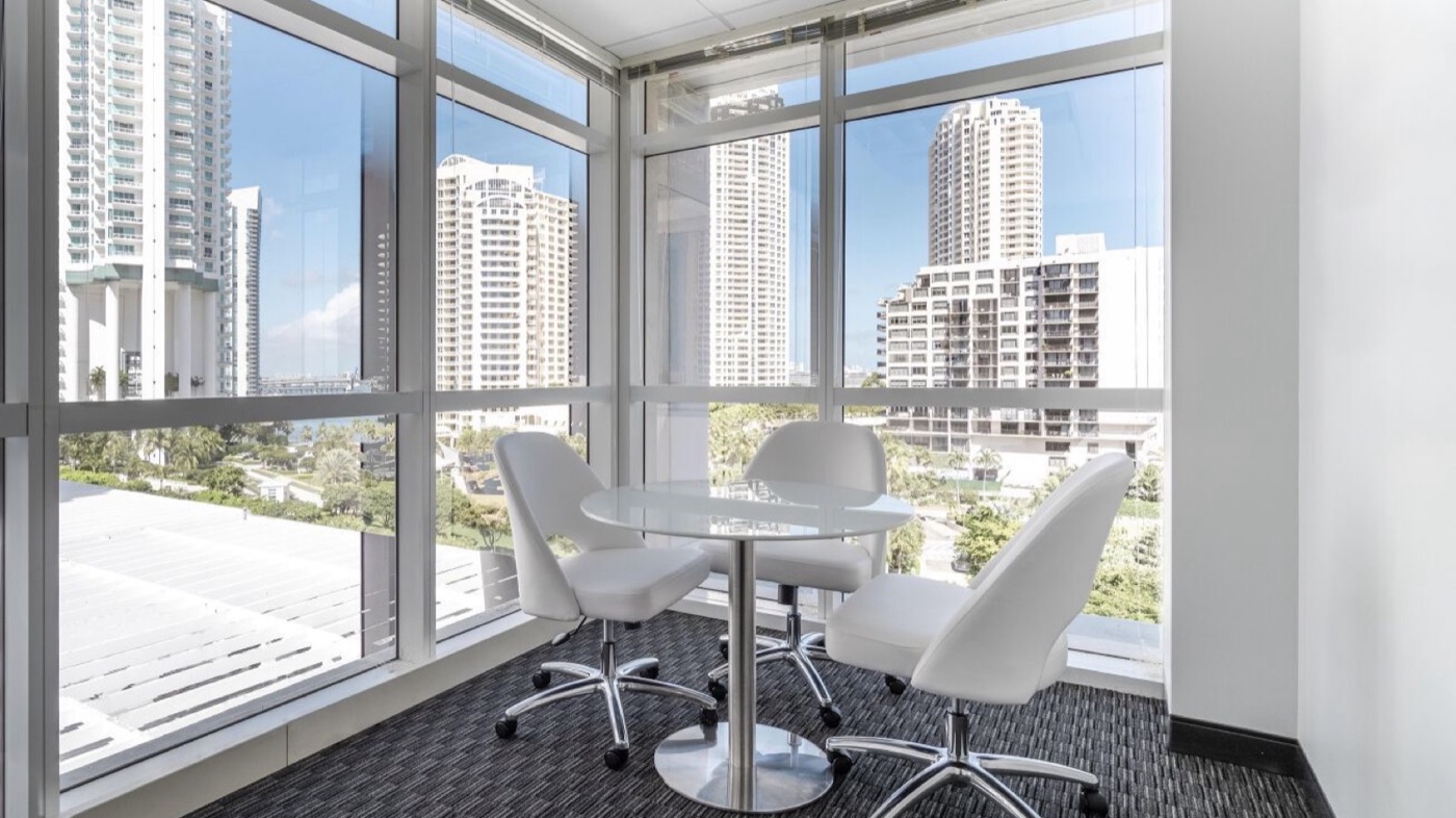 Rent office 601 Brickell Key Drive, Suite 700 — photo 3