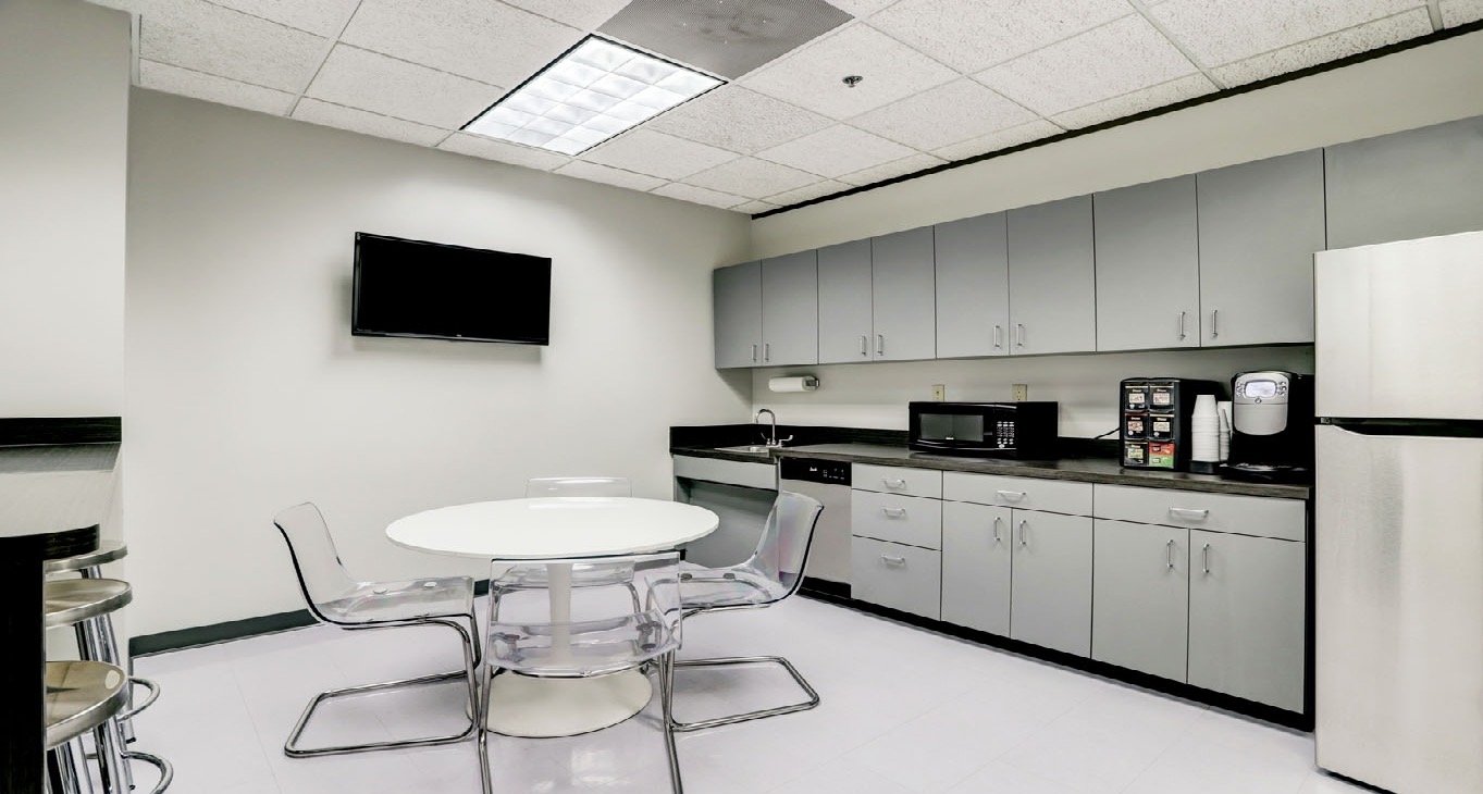 Rent office 440 Louisiana Ste 900 — photo 1