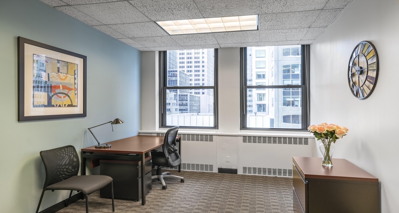 Rent office 445 Park Avenue — photo 4