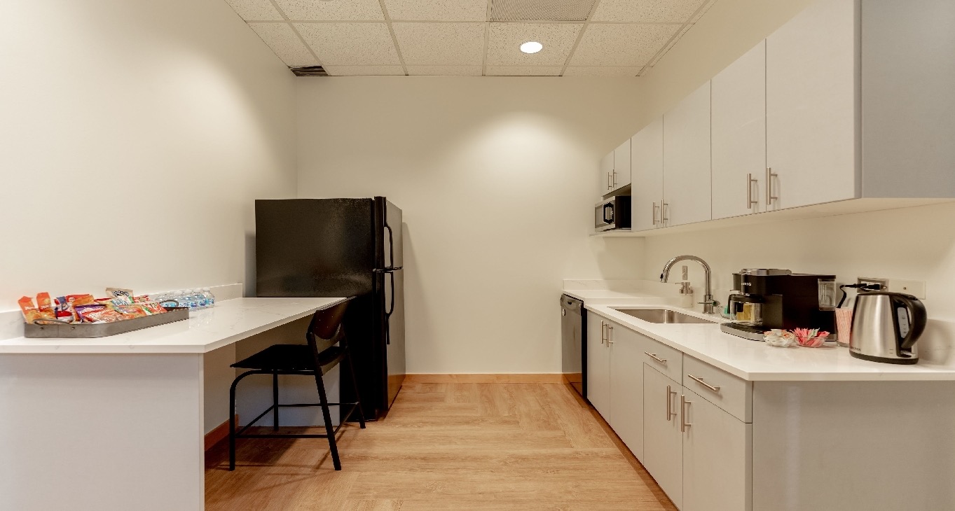 Business center 44 Cook Street, Suite 100 Rent office 44 Cook Street, Suite 100 — photo 4