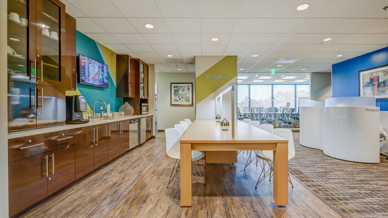 Rent office 1455 Frazee Road — photo 9