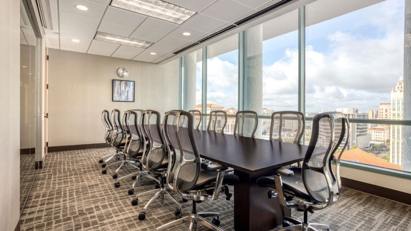 Rent office One Alhambra Plaza, Floor PH — photo 2