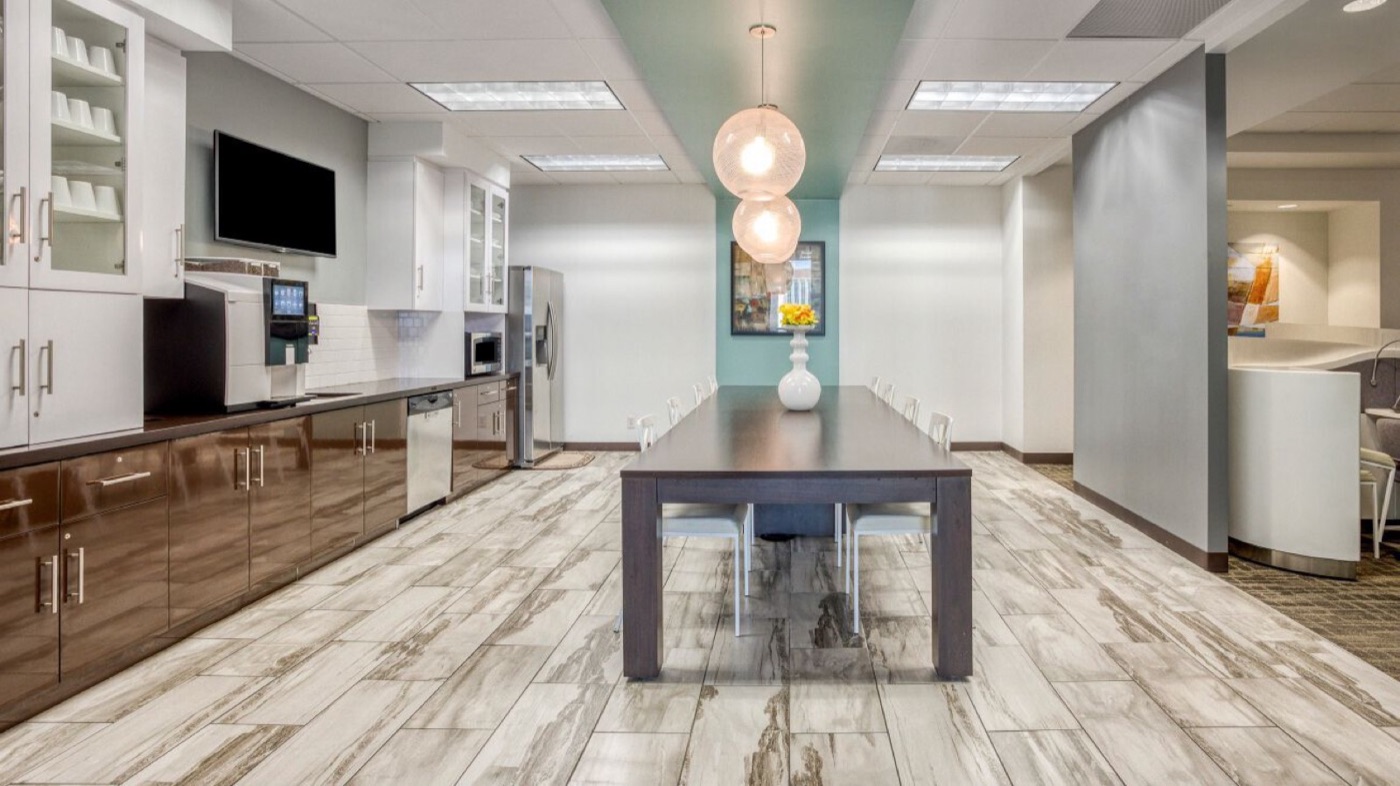 Rent office One Alhambra Plaza, Floor PH — photo 5