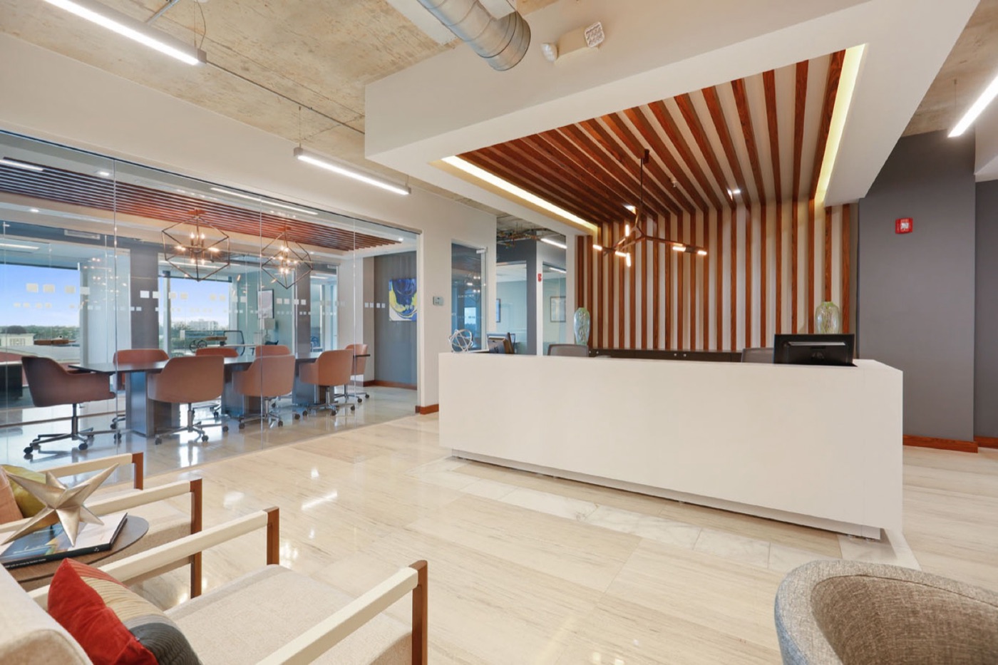 Rent office 323 Sunny Isles Blvd — photo 2