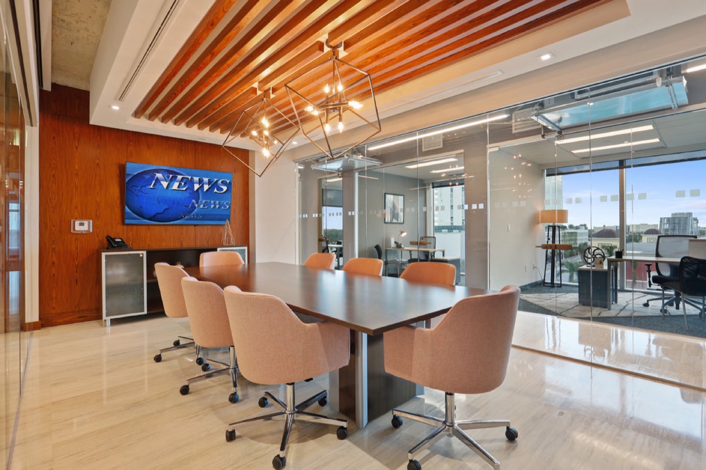 Rent office 323 Sunny Isles Blvd — photo 3
