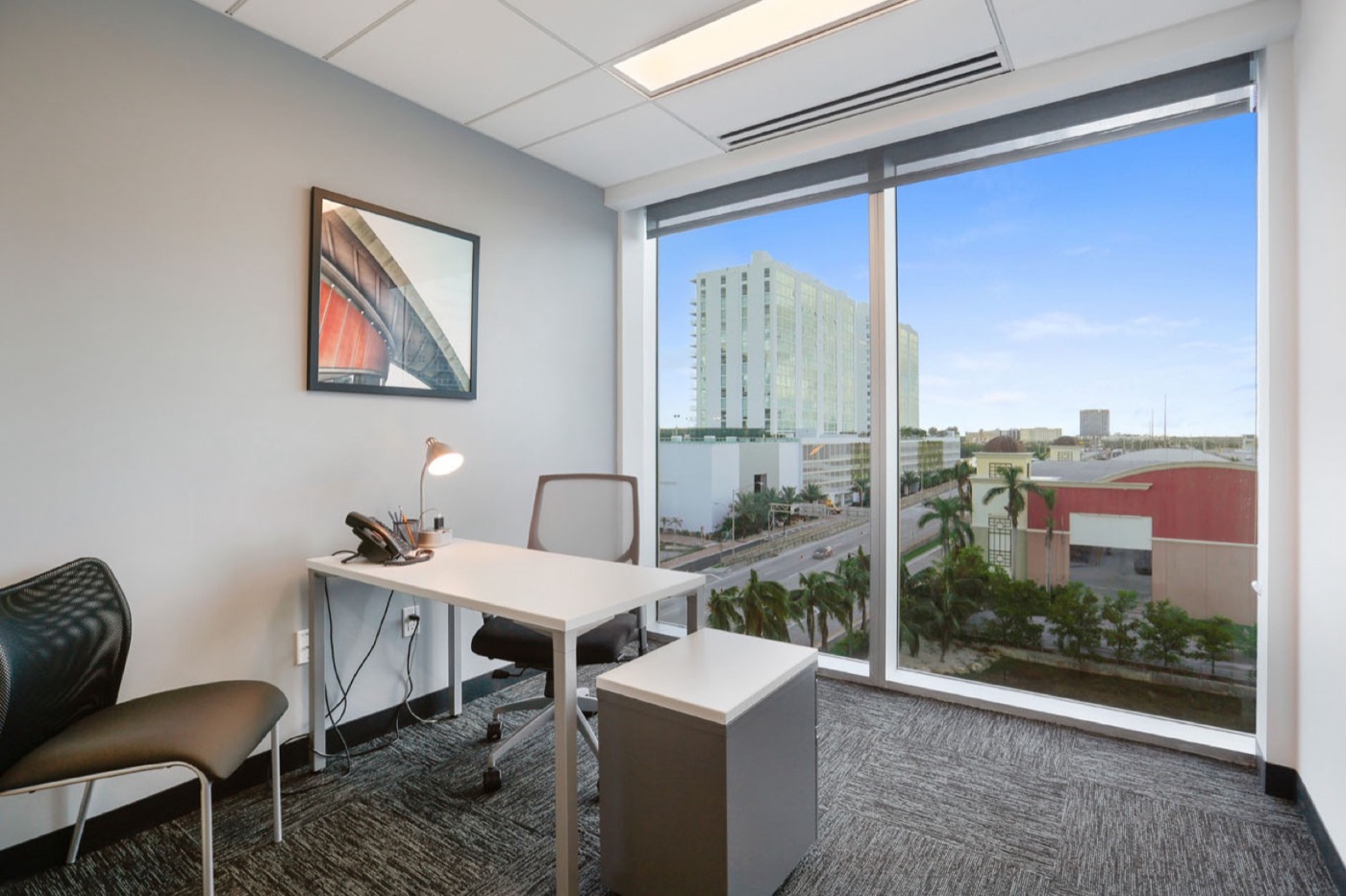 Rent office 323 Sunny Isles Blvd — photo 4