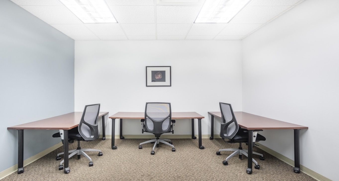 Rent office 470 Olde Worthington Road — photo 6