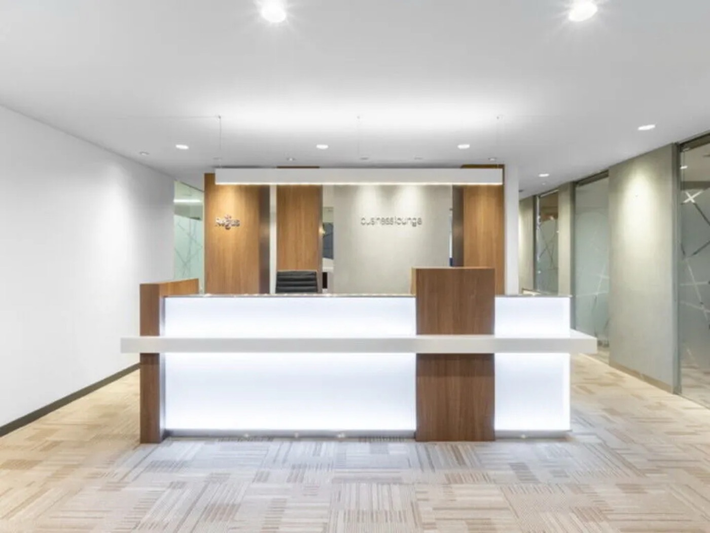 Private office — 3-4-1 Marunouchi