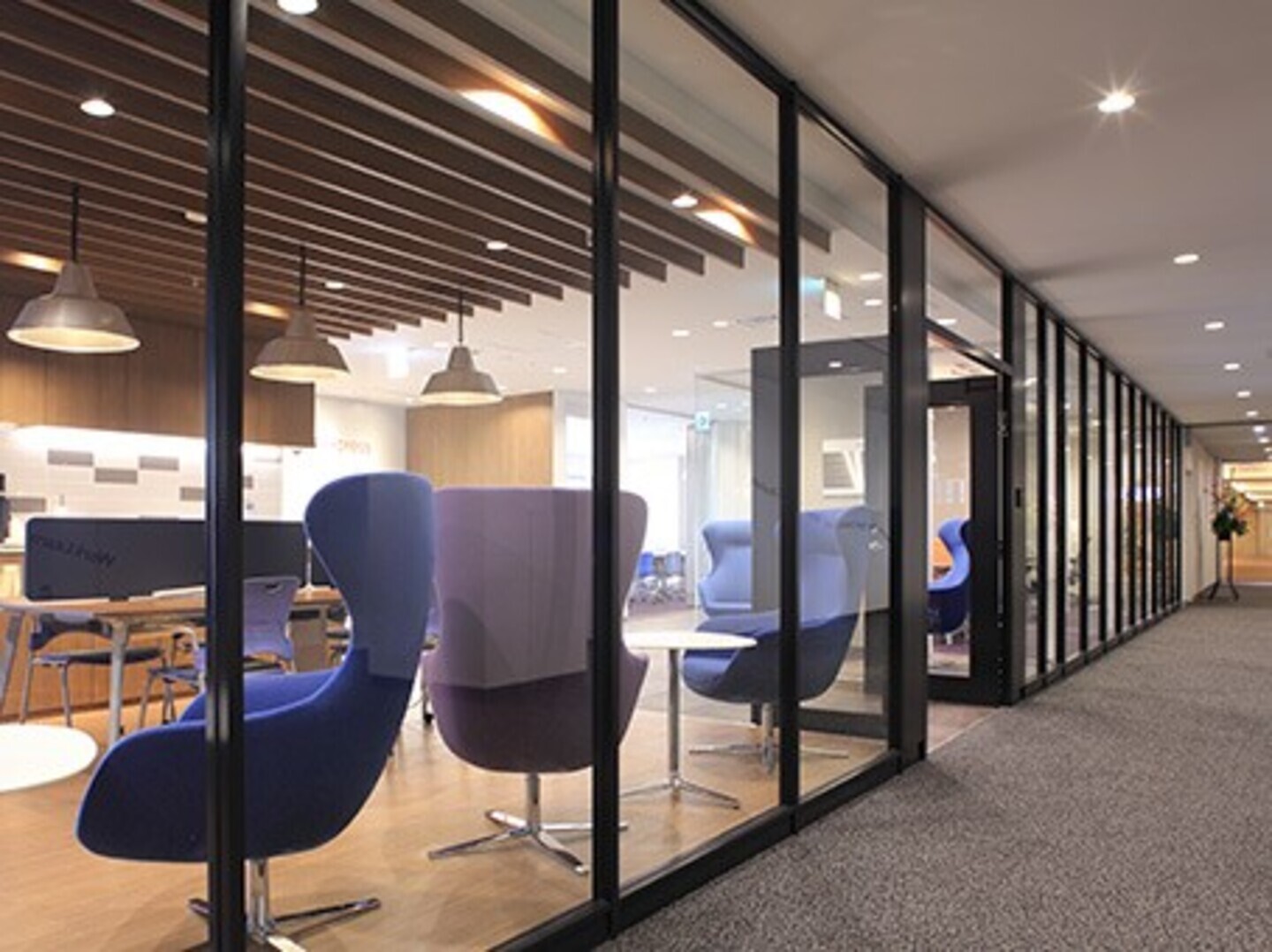 Business center 3-3-2 Haneda Kuko Rent office 3-3-2 Haneda Kuko — photo 3