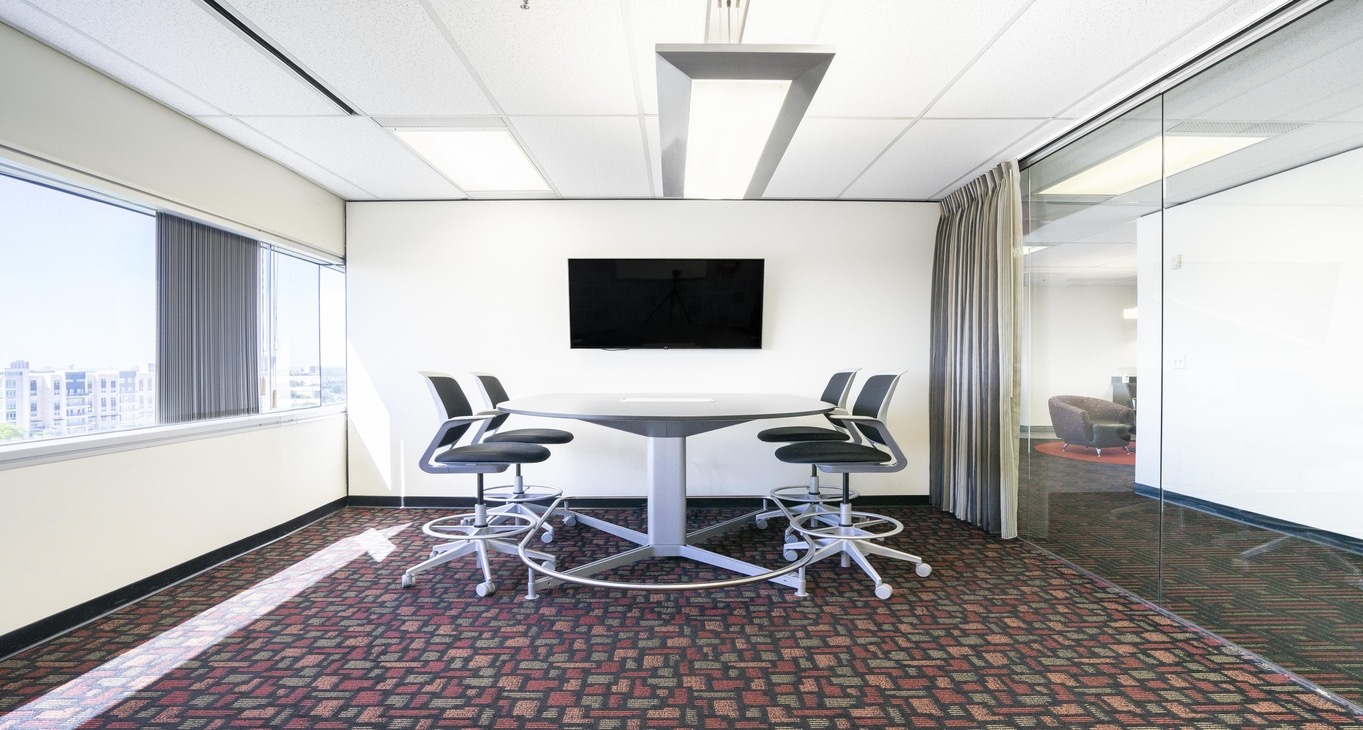 Rent office 5050 Quorum Drive — photo 3