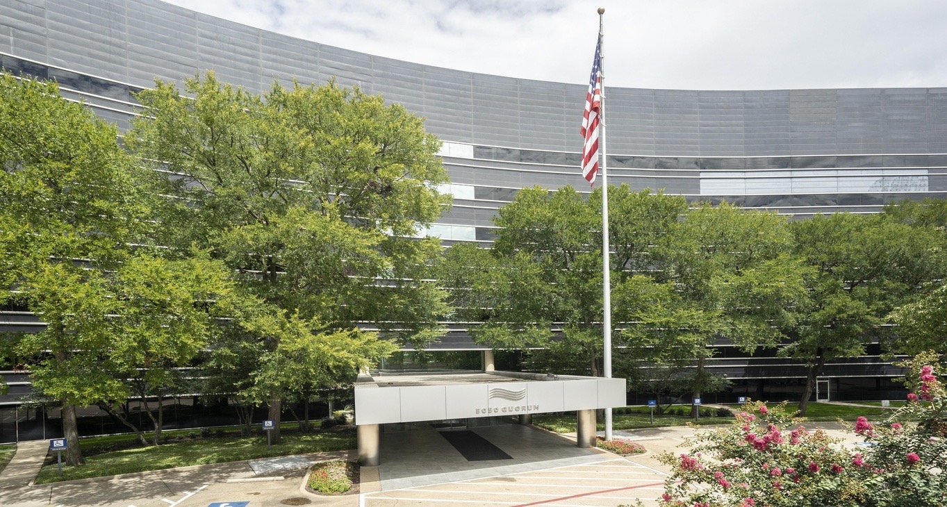 Rent office 5050 Quorum Drive — photo 9